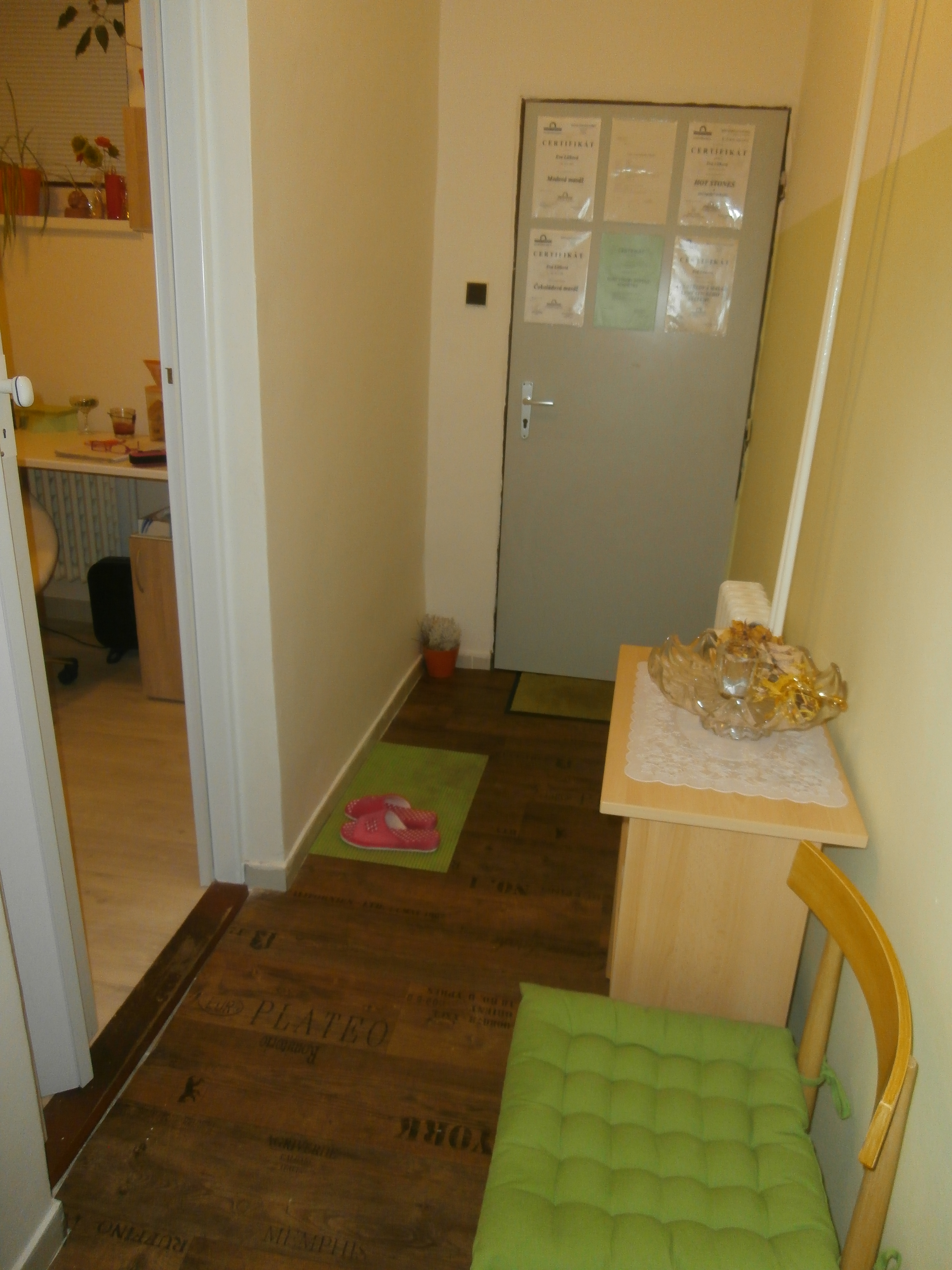 salon1.JPG, 1003kB